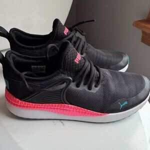 Women's Puma Sneakers